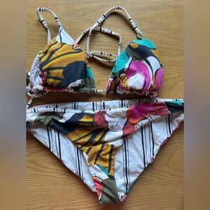 Billabong reversable bikini